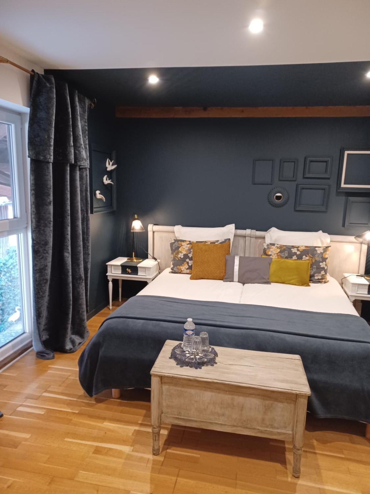 Cote Cour Bischwihr Colmar Bed & Breakfast Bagian luar foto